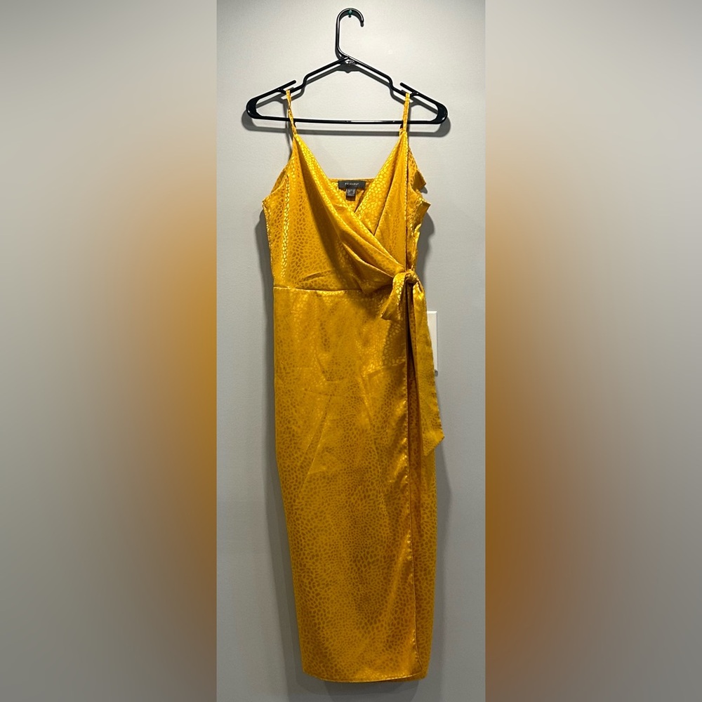Satin like dress with tie on the side. Gorgeous, great condition